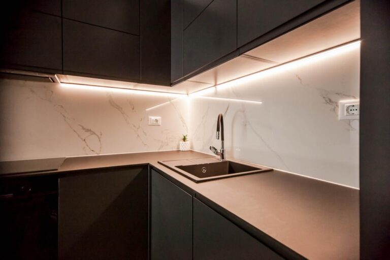 Apartment Sika Solin